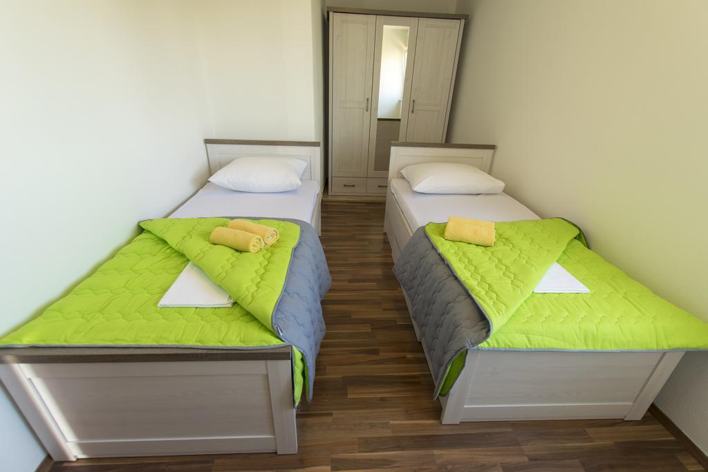 Apartment Duda Starigrad Paklenica Exterior photo